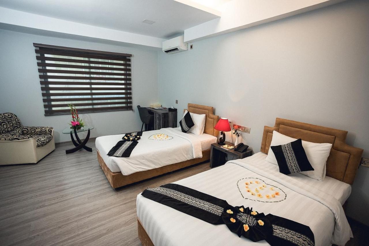 Elegant Hotel Pyi Thar Yar Rangum Exterior foto